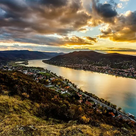 Liliom Vendeghaz Privat bolig